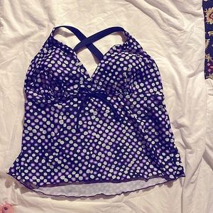Ocean Dream cute and comfortable tankini top!!!  Size 16w. Cross cross straps